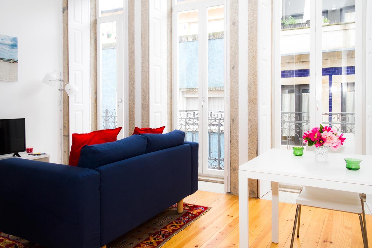 Bright Apartment • Downtown Порту Екстер'єр фото